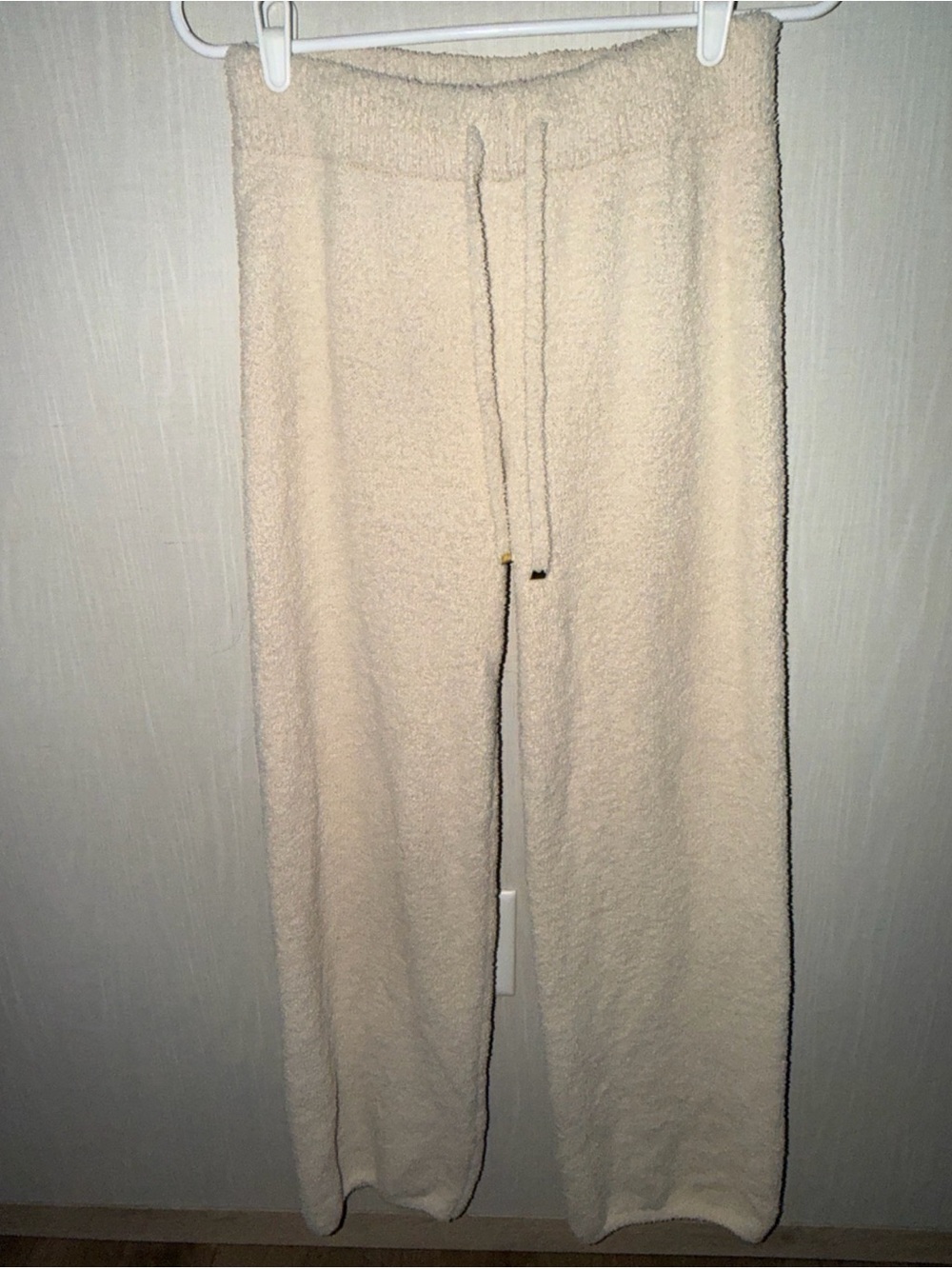 cupcakes & cashmere Cream Cozy Fleece Lounge Pants